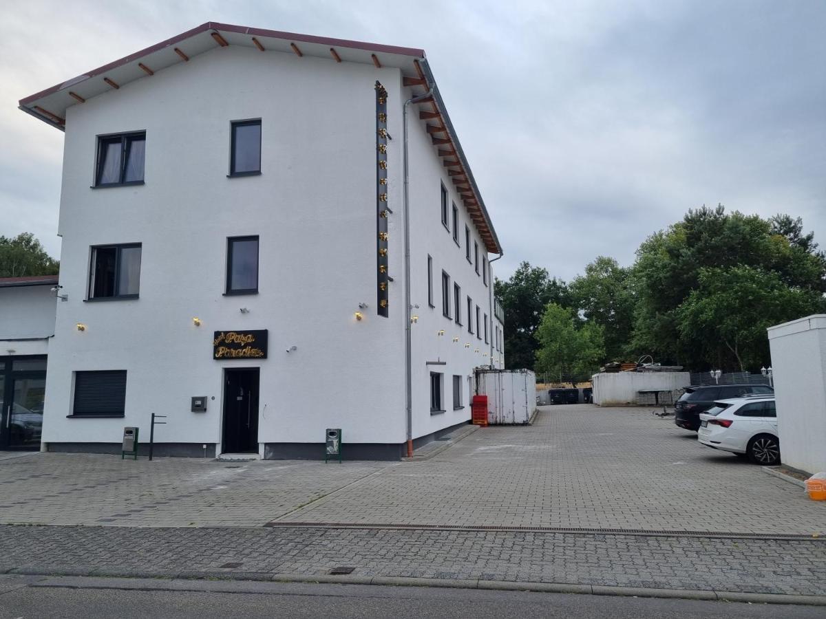 Hotel Pasa Paradies Kostenlose Parkplaetze Ханау-на-Майне Экстерьер фото